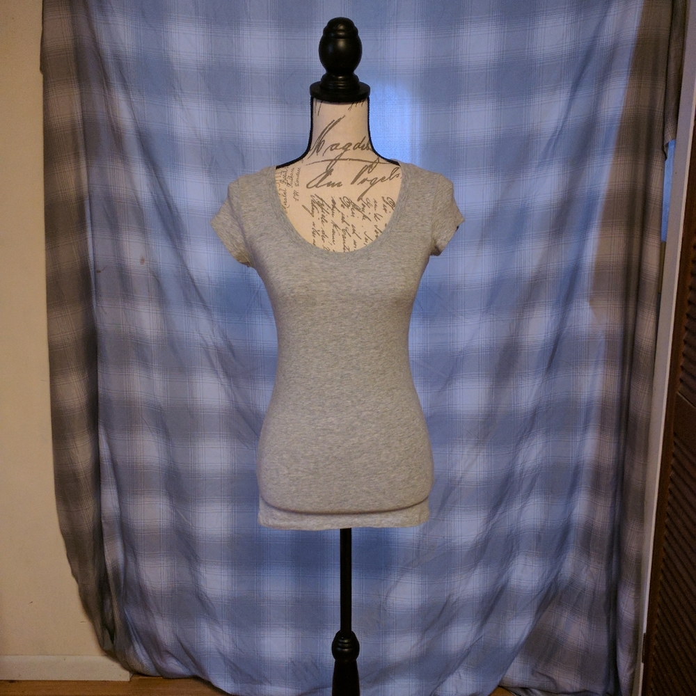 Ladies Grey Scoop neck Short Sleeve top